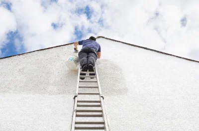 Peinture extérieure à la Chapelle-Glain — façades et ravalement